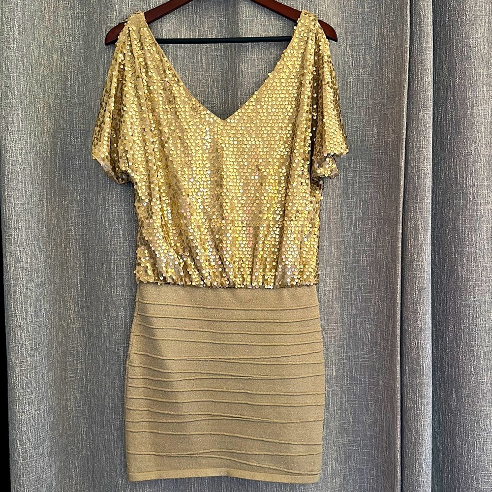 Gold Sequence Holiday Party Dress! Like New! 🥰
